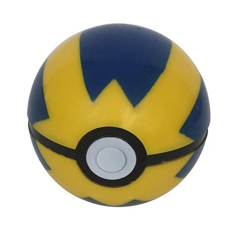 1x Pokemon Pokeball + 1x figurine Pikachu gratuitement