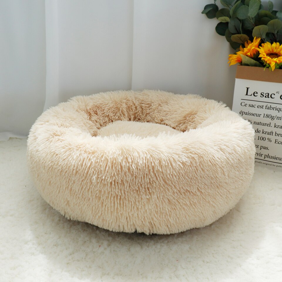 Warm fleece dog bed for medium-sized dogs and cats 