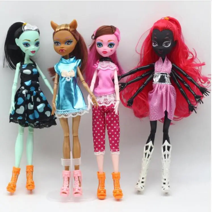 Monster Dolls with Movable Body: Dracula ura/Clawdeen Wolf/ Frankie Stein/black Wydowna Spider for Girls High-End Fashion Toys