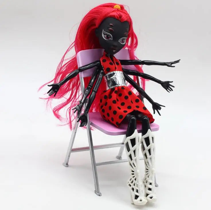 Monster Dolls with Movable Body: Dracula ura/Clawdeen Wolf/ Frankie Stein/black Wydowna Spider for Girls High-End Fashion Toys