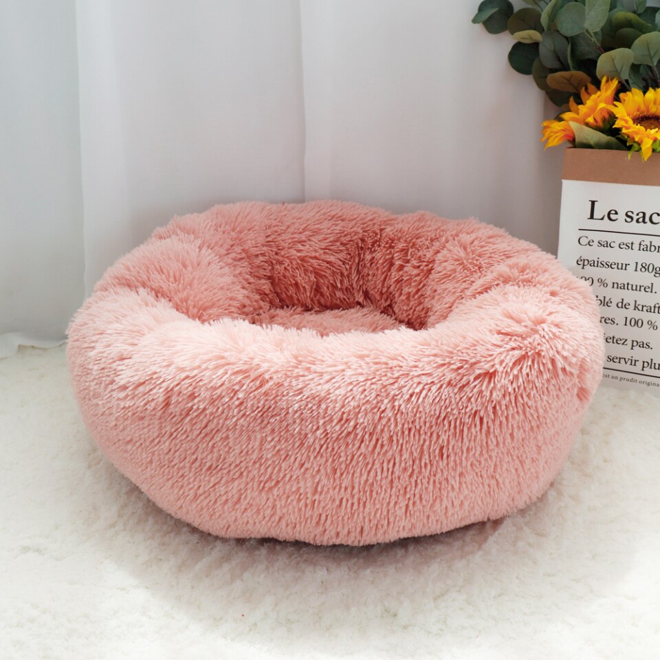 Warm fleece dog bed for medium-sized dogs and cats 