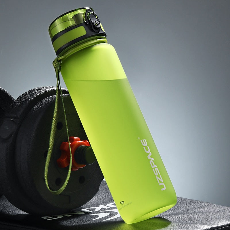 Sport Wasserflasche 500/1000ML Protein Shaker Outdoor Reisen BPA frei