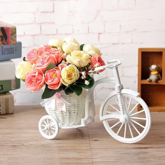 Weißes Fahrrad Dekorativer Blumenkorb Hochzeitsdekoration Plastik Dreirad Design