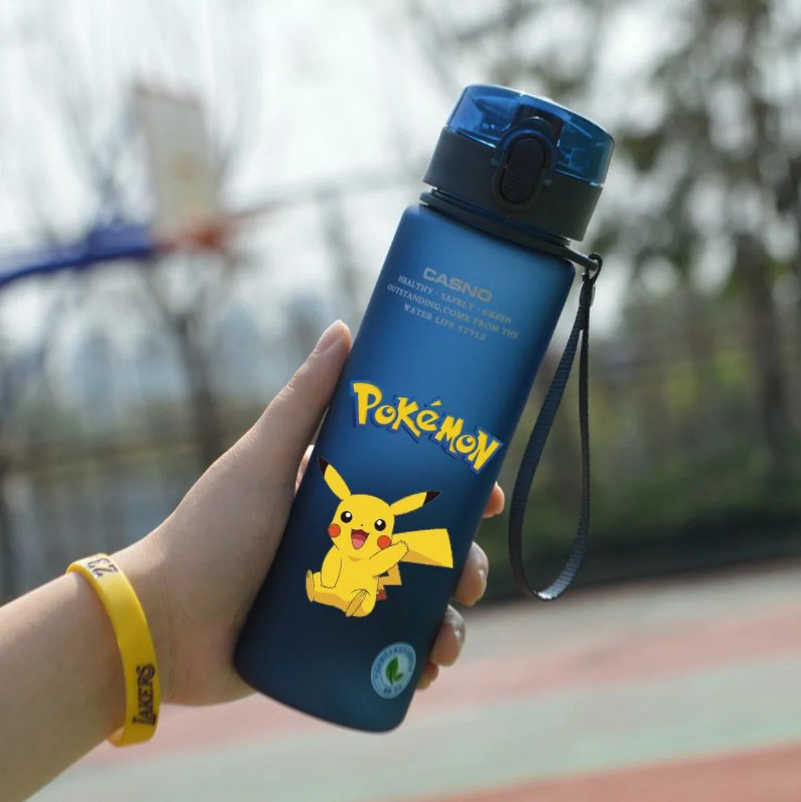 560ML Pokemon Anime Wasser Flasche Pikachu kawaii kinder Tragbare Kunststoff Wasser Glas Pokemon Erwachsene Hohe Kapazität Sport Wasser Tasse