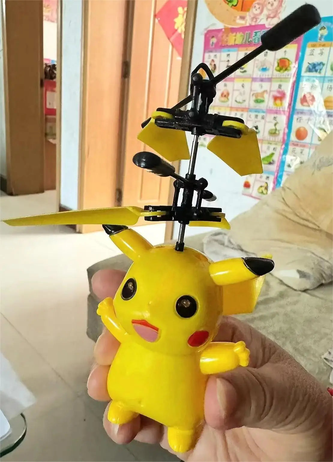 Pokemon Indoor Induktion Schweben Fliegende Spielzeuge Fernbedienung Lichter Kinder Geburtstag Geschenke Seltsame Spielzeuge Nette Spaß Anime Modelle